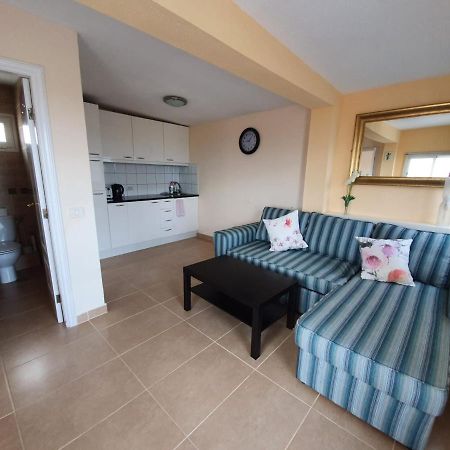 Palm Villa 1 Bed Apartment Overlooking Golf Course サンミゲル・デ・アボナ エクステリア 写真