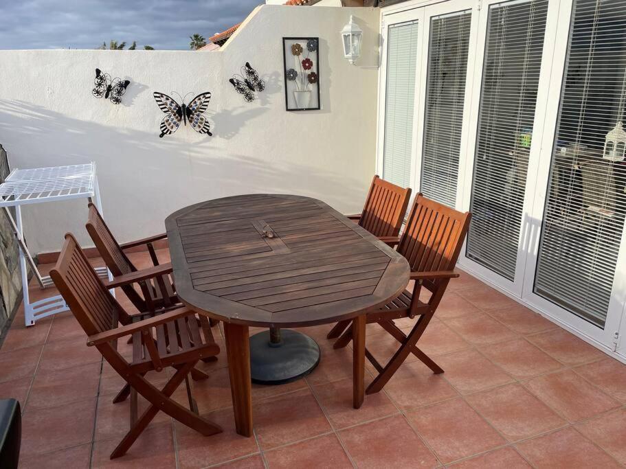 Palm Villa 1 Bed Apartment Overlooking Golf Course サンミゲル・デ・アボナ エクステリア 写真