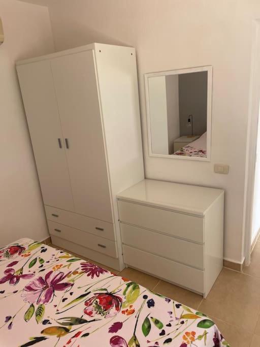 Palm Villa 1 Bed Apartment Overlooking Golf Course サンミゲル・デ・アボナ エクステリア 写真